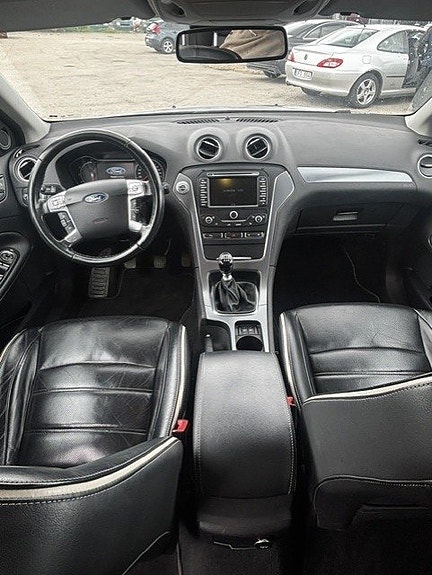 Ford Mondeo 8 of 13