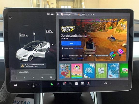 Tesla Model 3 10 of 13
