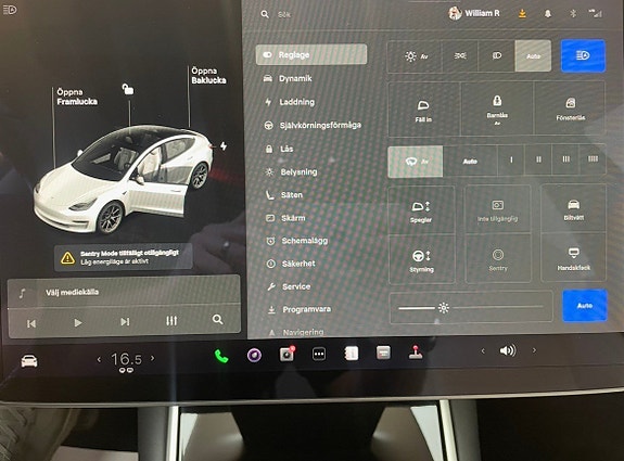 Tesla Model 3 8 of 13