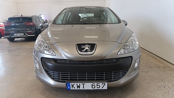 Peugeot 308 8 of 17