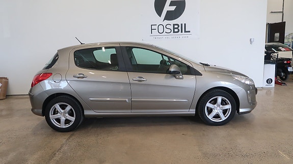 Peugeot 308 3 of 17