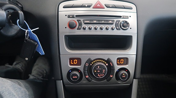 Peugeot 308 13 of 17