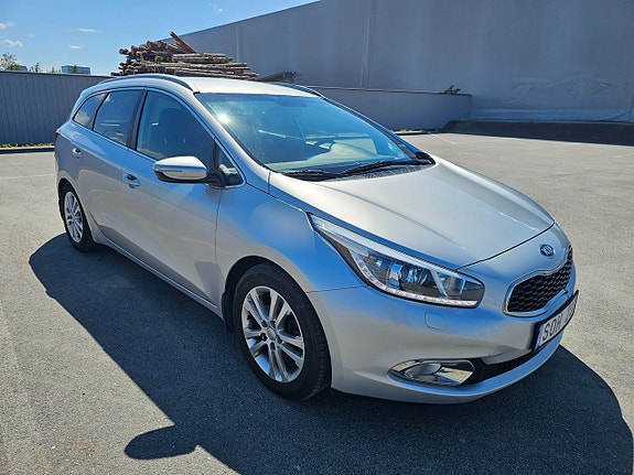 Kia Ceed 3 of 5