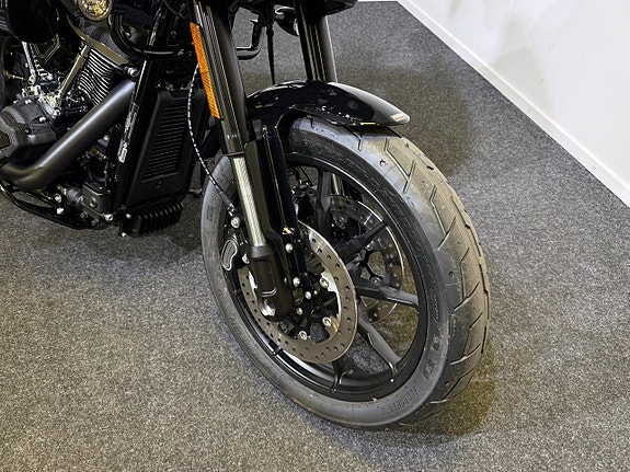 Harley-Davidson Low Rider ST 117 /KAMPANJ/FXLRST 6 of 9