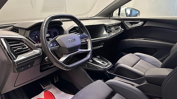 Audi Q4 e-tron 7 of 26