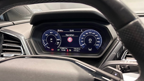 Audi Q4 e-tron 15 of 26