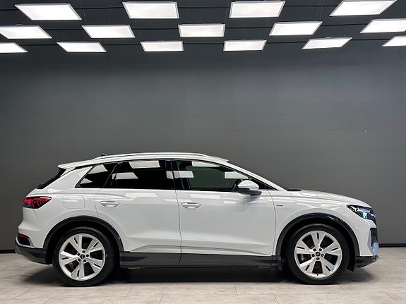 Audi Q4 e-tron 6 of 26