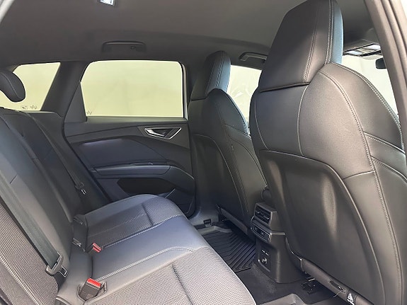 Audi Q4 e-tron 9 of 26