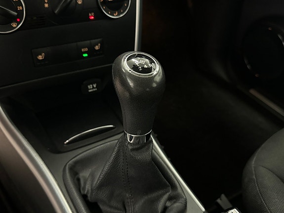 Mercedes-Benz B180 13 of 19