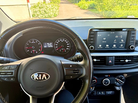 Kia Picanto 5 of 12