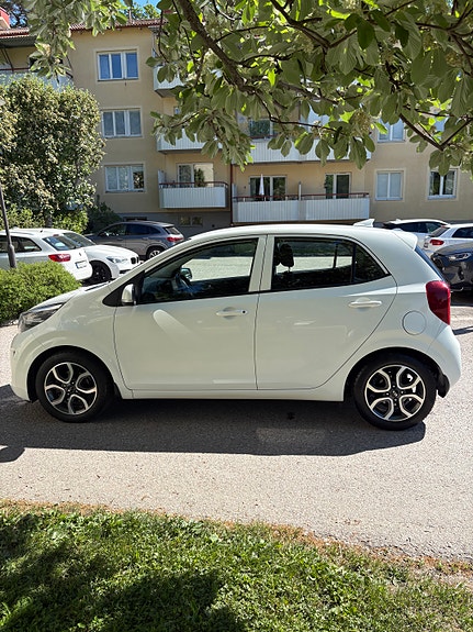 Kia Picanto 4 of 12