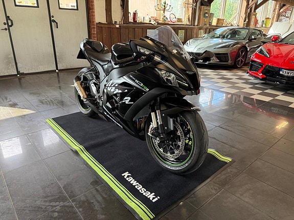 Kawasaki Ninja ZX-10 RR NINJA 200 HK 100 MIL EV BYTE 9 of 16