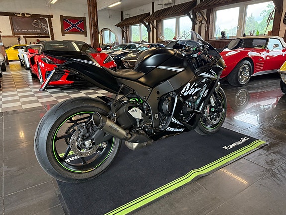 Kawasaki Ninja ZX-10 RR NINJA 200 HK 100 MIL EV BYTE 3 of 16