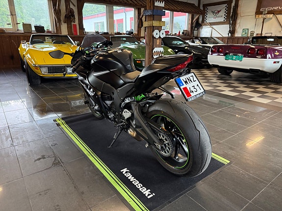 Kawasaki Ninja ZX-10 RR NINJA 200 HK 100 MIL EV BYTE 5 of 16