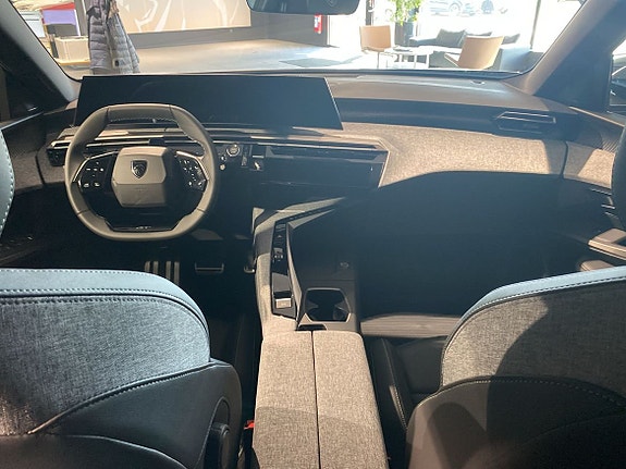 Peugeot 5008 4 of 4