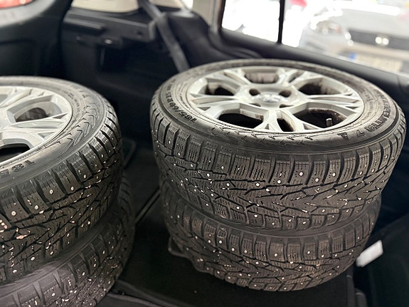 Ford B-MAX 10 of 12