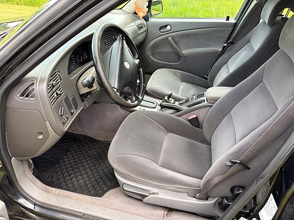 Saab 9-5 4 of 5