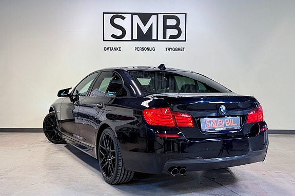 BMW 525d 2 of 5