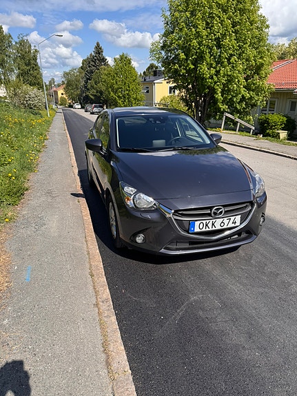 Mazda 2 2 of 5