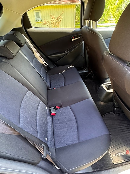 Mazda 2 5 of 5