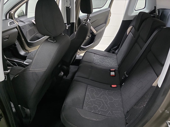 Peugeot 2008 5 of 5
