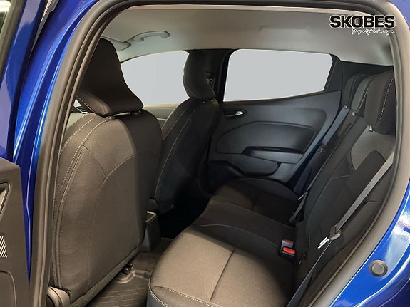 Renault Clio 9 of 19