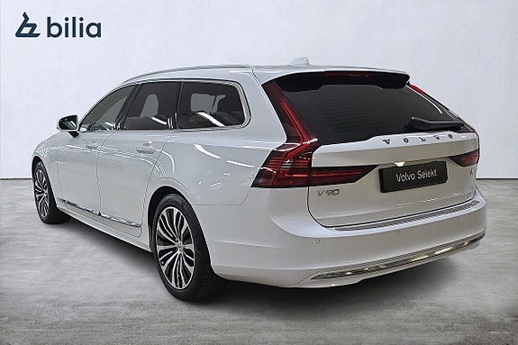 Volvo V90 2 of 5