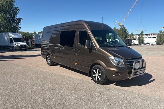 Mercedes-Benz Sprinter 319 2 of 5