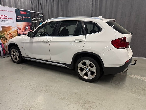 BMW X1 3 of 5