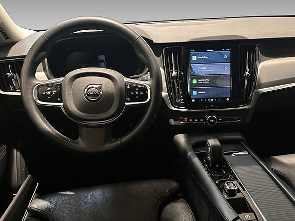 Volvo V90 Cross Country 12 of 18