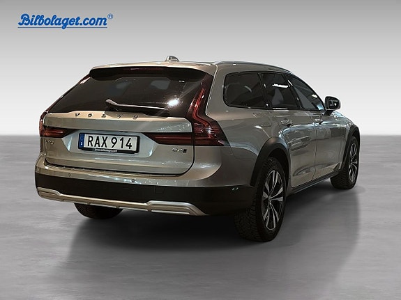 Volvo V90 Cross Country 5 of 19