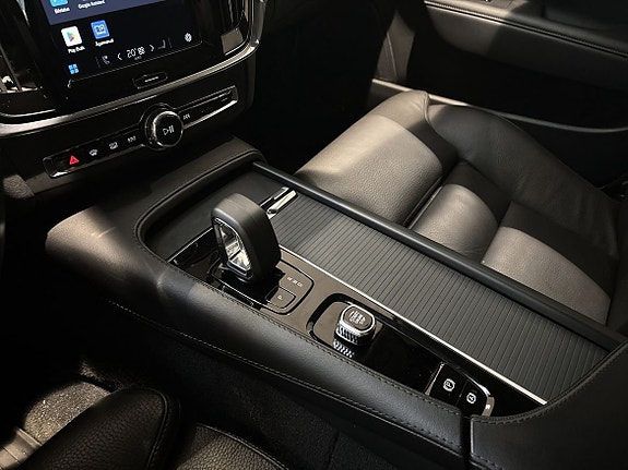 Volvo V90 Cross Country 16 of 18
