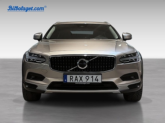 Volvo V90 Cross Country 3 of 19