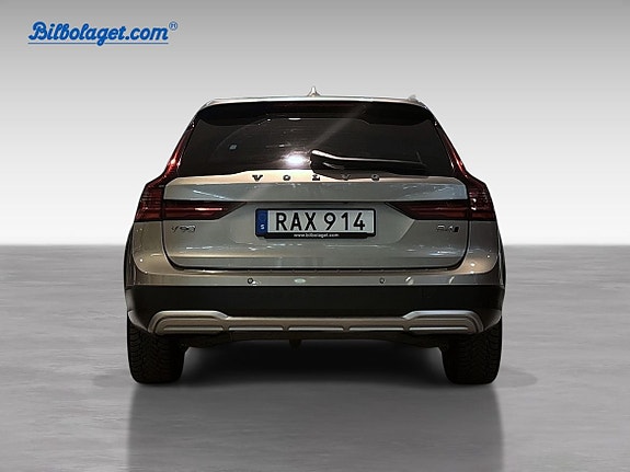 Volvo V90 Cross Country 6 of 19