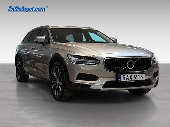 Volvo V90 Cross Country 4 of 19