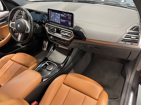 BMW iX3 13 of 19