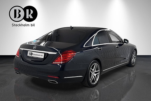 Mercedes-Benz S500 3 of 17