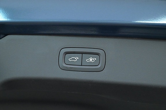 Lynk & Co 01 23 of 27