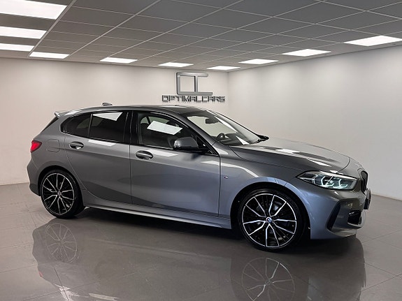 BMW 118i 14 of 18