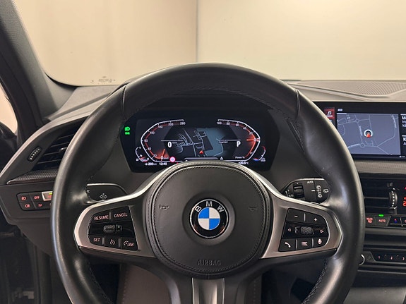 BMW 118i 7 of 18