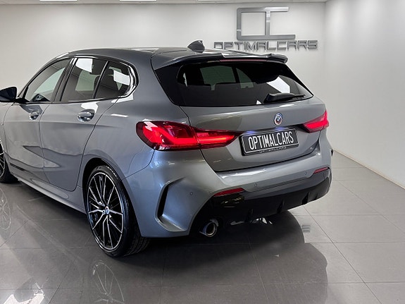 BMW 118i 18 of 18
