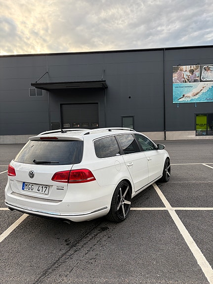 Volkswagen Passat 3 of 5