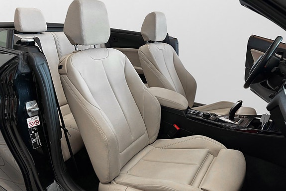 BMW 220i 16 of 27