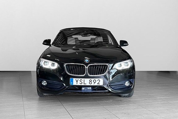 BMW 220i 26 of 27