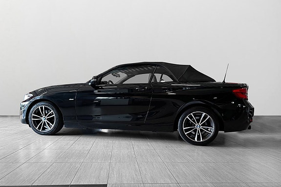 BMW 220i 23 of 27