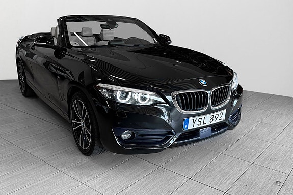 BMW 220i 2 of 27