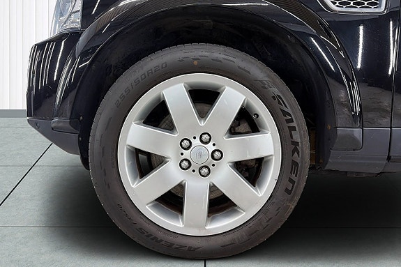 Land Rover Discovery 9 of 21