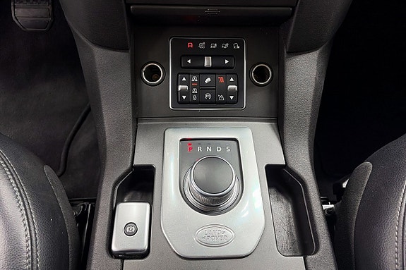 Land Rover Discovery 13 of 21