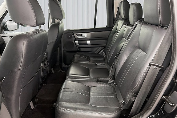 Land Rover Discovery 19 of 21