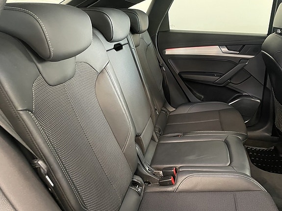 Audi Q5 12 of 27
